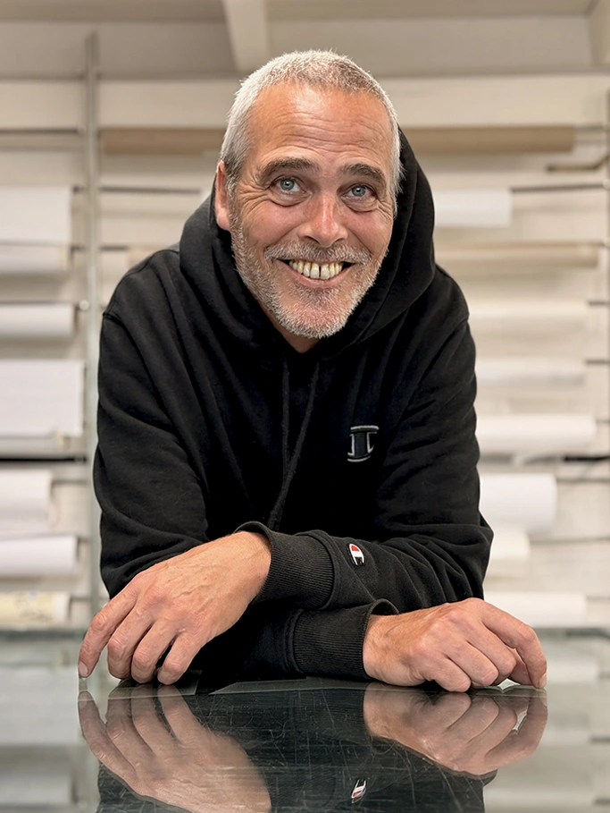 Rafael, réalisateur publicitaire chez Lettra Système
